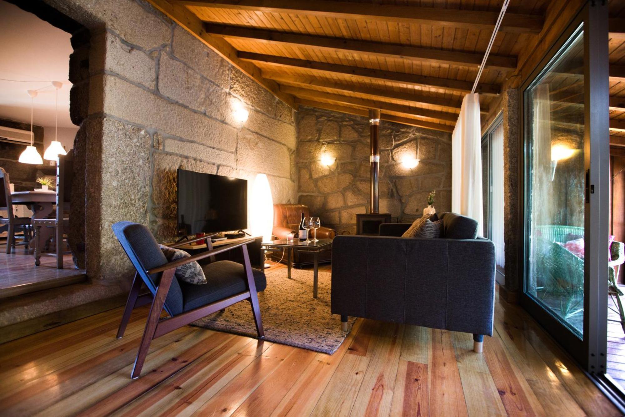 Pedra Bela - Cozy House W/ Private Jacuzzi @ Geres Villa Terras de Bouro Exteriör bild